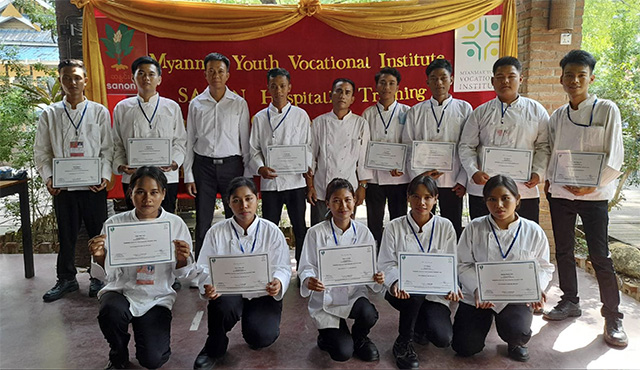 Graduate certificate ceremony (2022)