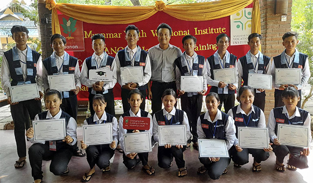Graduate certificate ceremony (2022)